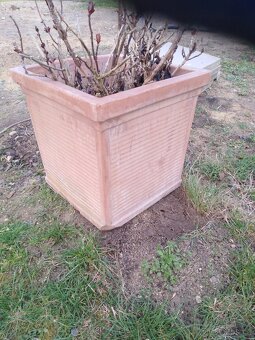 Keramický květináč - 2