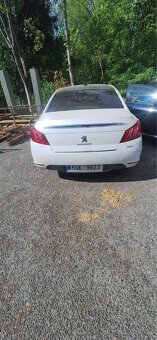 Peugeot 508, 1.6 benzin rok 2011 - 2