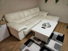 Kožená sedačka + stolek a koberec - 2