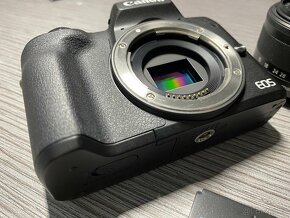 Canon EOS M50 + setový Canon 15-45mm, 3x baterka, EF adaptér - 2