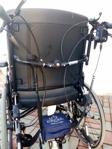 Invalidní vozík elektrickým pohonem - 2