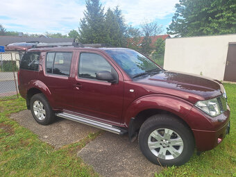 Nissan Pathfinder 2,5 DCI - 2