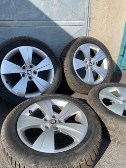 Originál Škoda 5x112 R17 215/55/17 - 2
