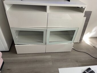 Sestava skříněk Ikea Besta - 2