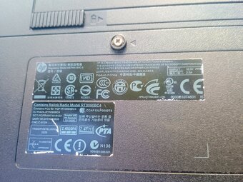Notebook HP včetně nabíječky a pouzdra - 2