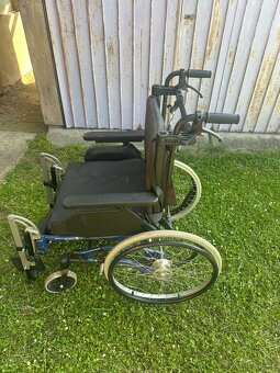 Invalidní vozík s nastavitelnými polohami - 2