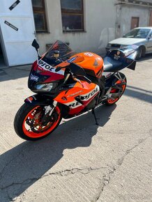 Honda CBR 1000rr repsol (2007) - 2