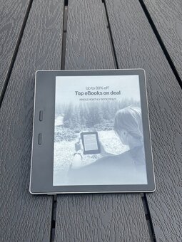 Čtečka knih Amazon Kindle Oasis 10th. gen 8GB - 2