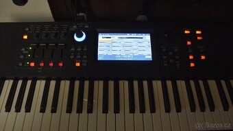 Predám sant.workstation Yamaha MODX 7 Plus - 2