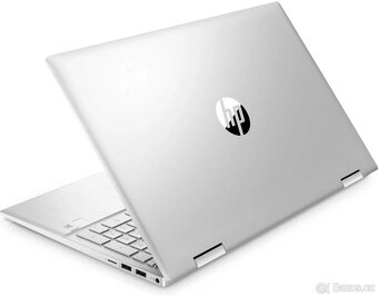 HP Pavilion x360 15-er1912nc Natural Silver v záruce - 2
