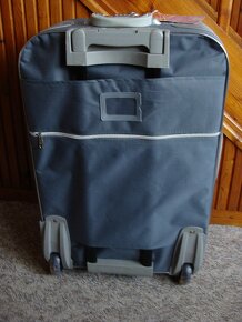 cestovní kufr - 2