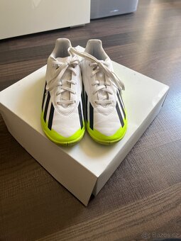 Adidas fotbalové boty do haly velikost 38 - 2