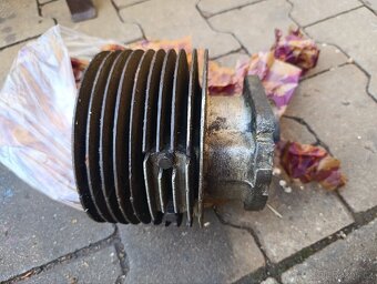 Válec po výbrusu PF 62 - 2