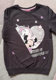 Nové dívčí mikiny vel. 134 - 2