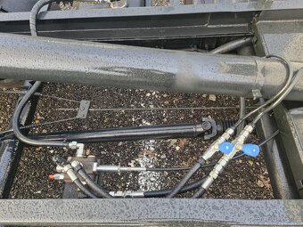 Iveco daily kontejner 6t - KONEČNÁ CENA 360.000 Kč - 2