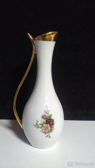 Váza , vázička . - 2