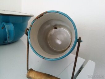 Staré, modré, smaltované nádobí - 2