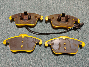 EBC přední brzdové destičky Yellowstuff street+track - 2