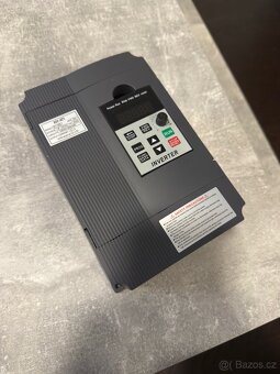 Inverter XSY-AT1 – měnič napětí - 2