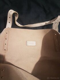 Velká kabelka - 2