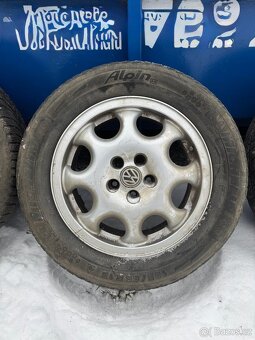 Volkswagen Golf 4 - 2