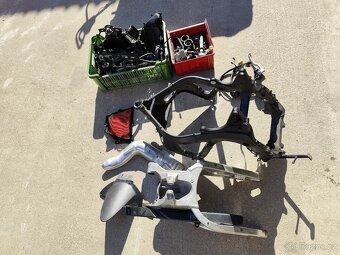 Honda CBR600RR díly - 2