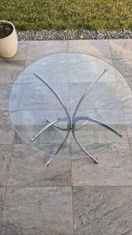 Jídelní stůl skleněný - 2