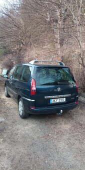 Peugeot 807 nafta 7míst - 2