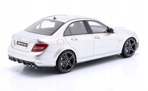1:18 Mercedes-Benz C63 AMG Silver - GT Spirit Limited - 2