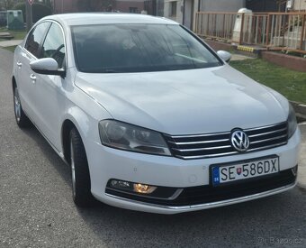 Volkswagen Passat sedan - 2