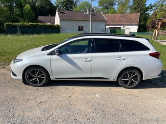 Toyota Auris Touring Sports 1.6 VVTi Selection, DPH - 2