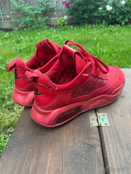Nike Air Jordan Max 200 triple red - 2