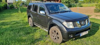 Nissan pathfinder - 2
