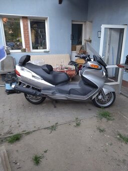 Suzuki Burgman 650 - 2