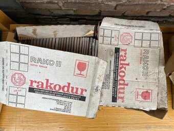 Dvě balení nových retro kachliček Rakodur - 2