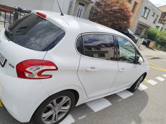 Peugeot 208 1,6i 88kw - 2