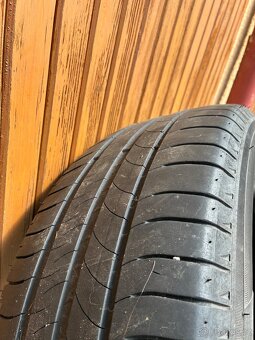 Pneumatiky Michelin 205/60/r16 - 2