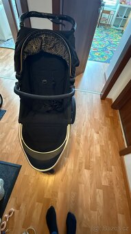 Baby Jogger Summit X3 Gold z roku 2024 - 2