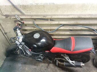 HONDA BLACKBIRD CBR1100XX - 2