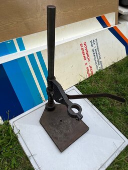 Litinový stojan na vrtačku - 2