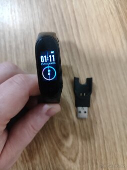 Prosím fitness náramek s kroky, tep, spánek kalorie apod. - 2