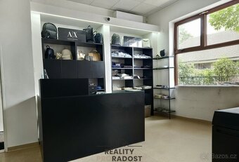 Pronájem komerčních prostor 90 m2 v centru, ul. Štefánikova - 2