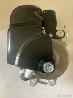 Hilux ,land cruiser - 2