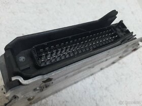 Řídící jednotka BMW e32 / e34 - 2