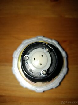 Moto Guzzi v9 bobber 2016 - 2