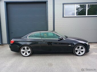 BMW 320i E93 - manual - cabrio - kůže - 2