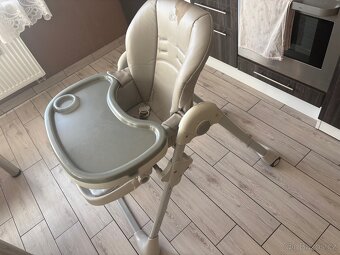 Dětská jídelní židlička - 2