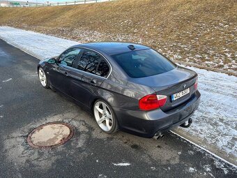 BMW E90 330i MANUÁL N52 | M paket | STK 12/27 - 2