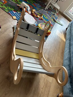 Elis design drevena montessori houpacka - 2