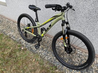 GT STOMPER ACE 24" - 2